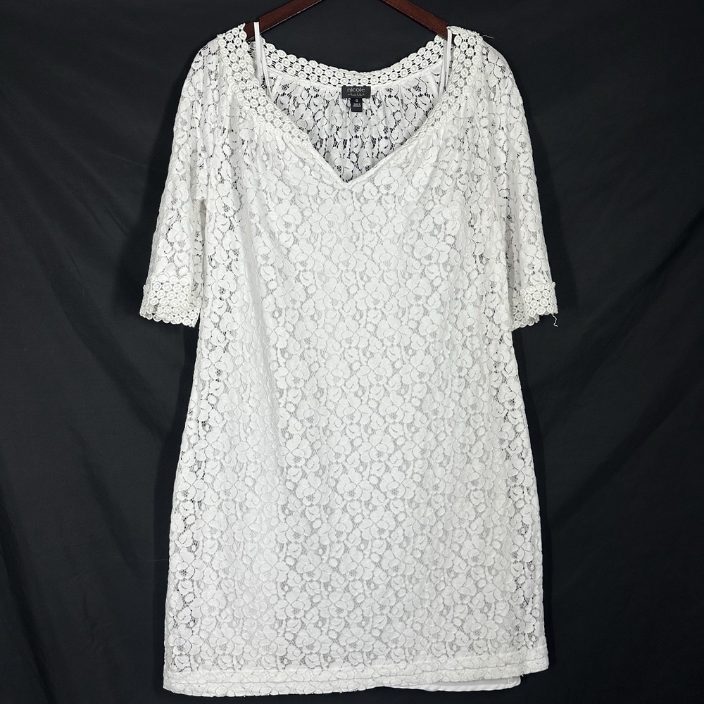 Nicole Miller Floral lace dress Size 12 White Beach 3/4 Sleeve Built In Slip